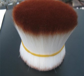 高(gao)韌性高衝(chong)擊強度高耐(nai)磨性樹脂PA612用(yong)于製作毛(mao)刷